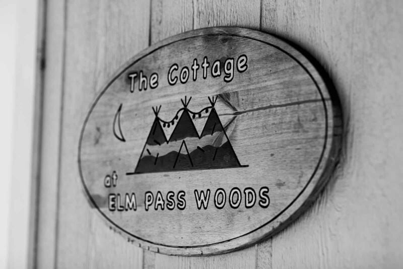 Texas wedding venues with lodging sign